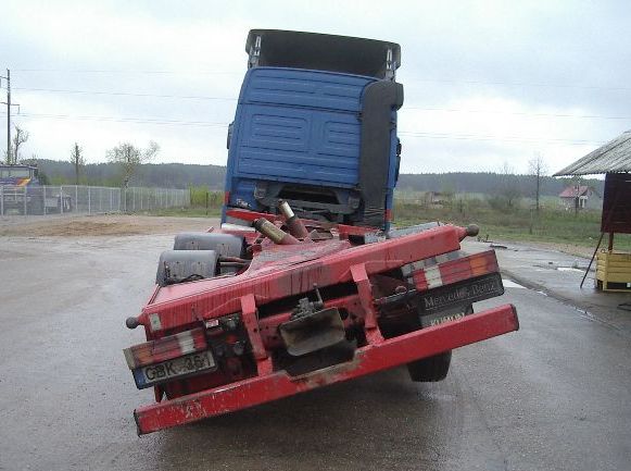 Sunkvežimių, vilkikų, puspriekabių, džipų, tralų, mikroautobusų rėmų lyginimas
