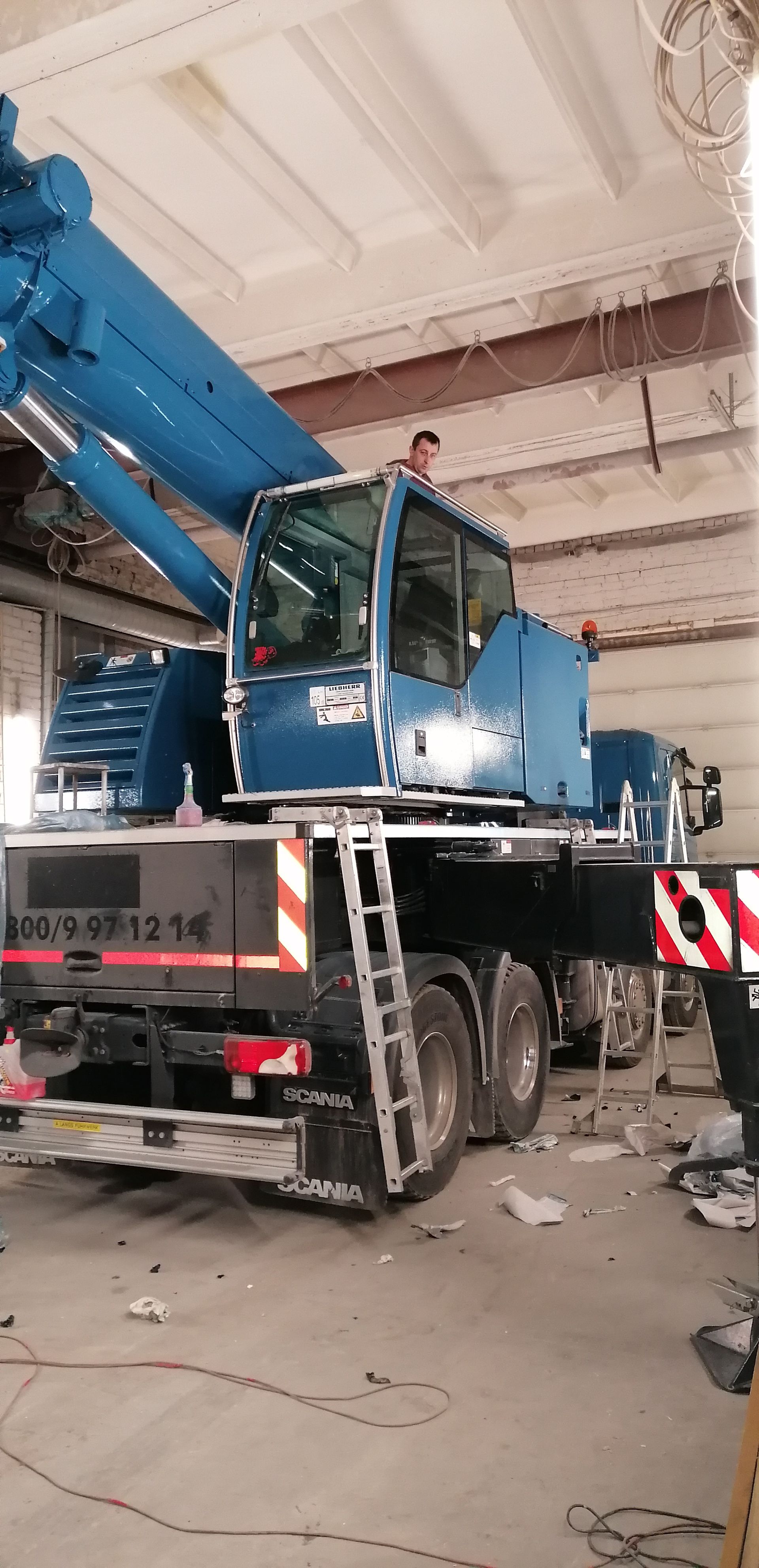 Sunkvežimių, puspriekabių šaldytuvų, spec. technikos dažymo darbai