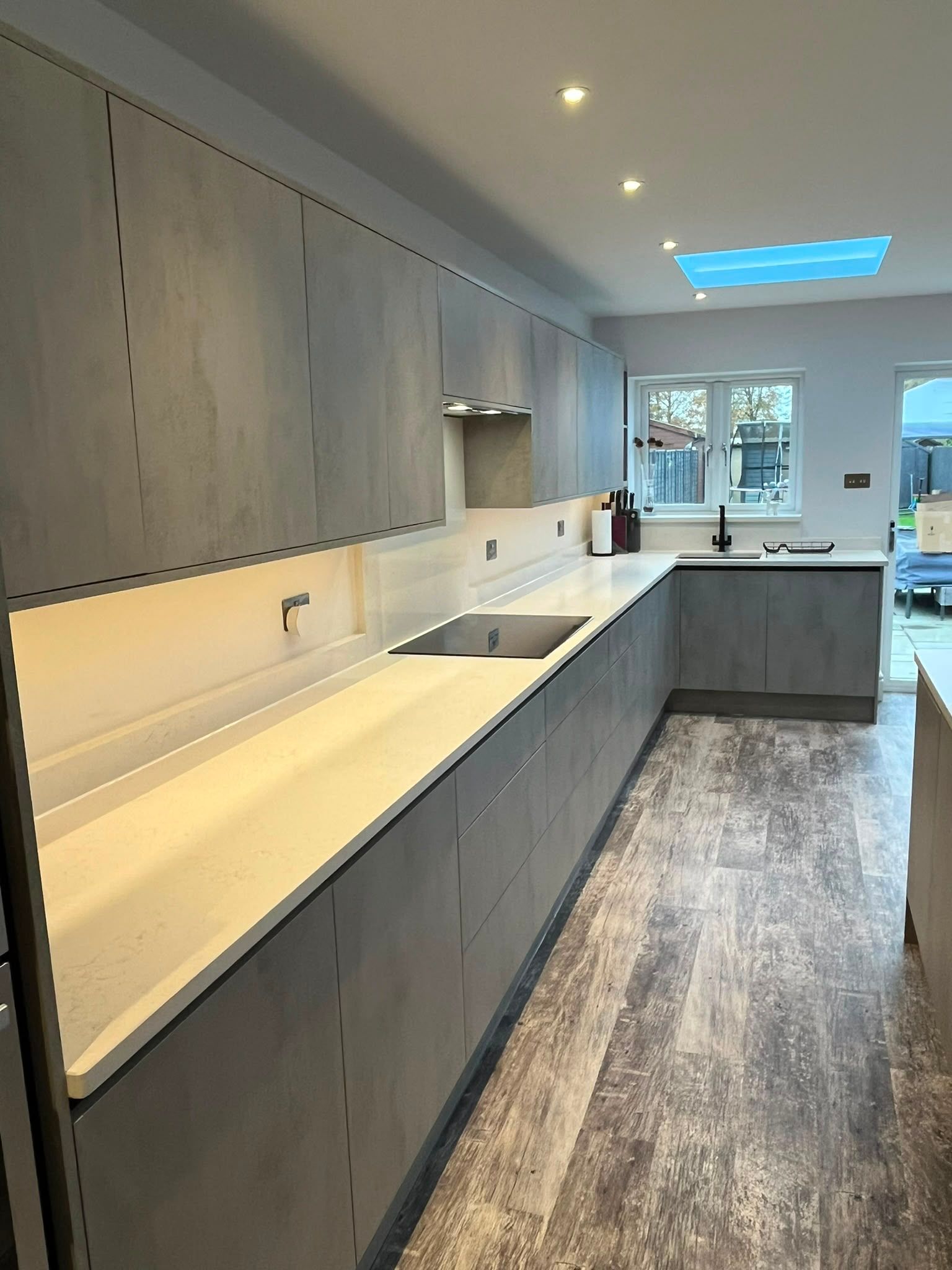 Completed kitchen installation quartz top in Old Windsor 