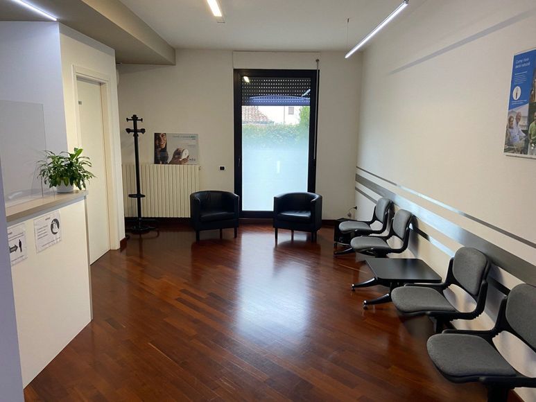 sala di attesa studio dentista