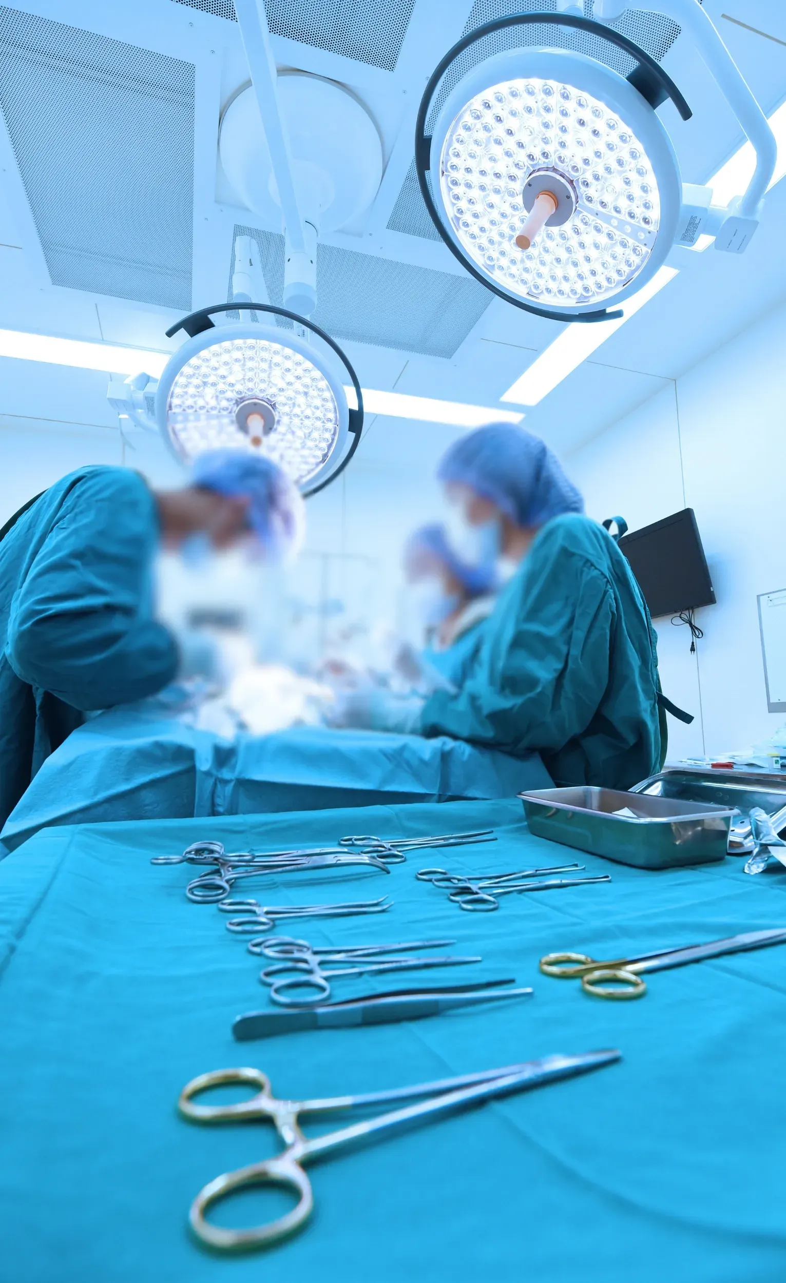Consultation préopératoire avec Dr Jarir Redouane à Marrakech pour planifier une chirurgie urologique.