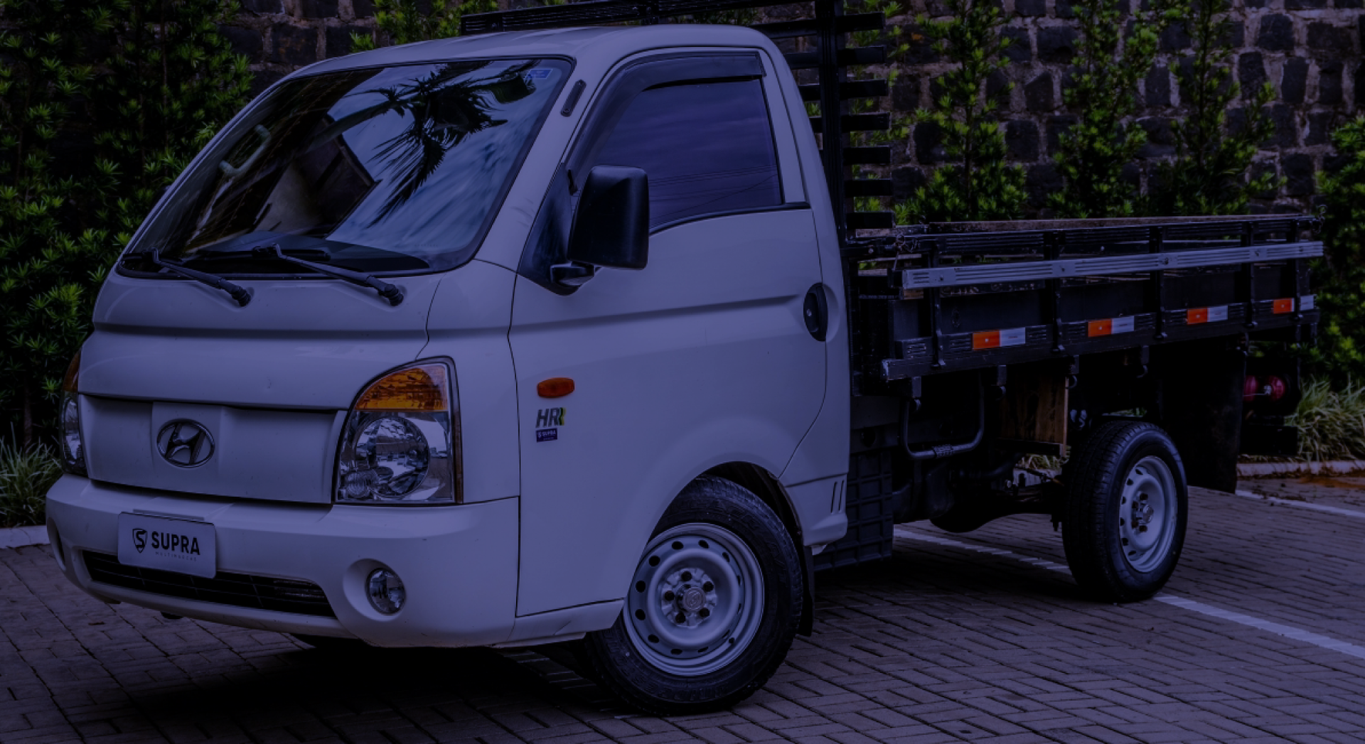 Hyundai HR branca para carga de vidro