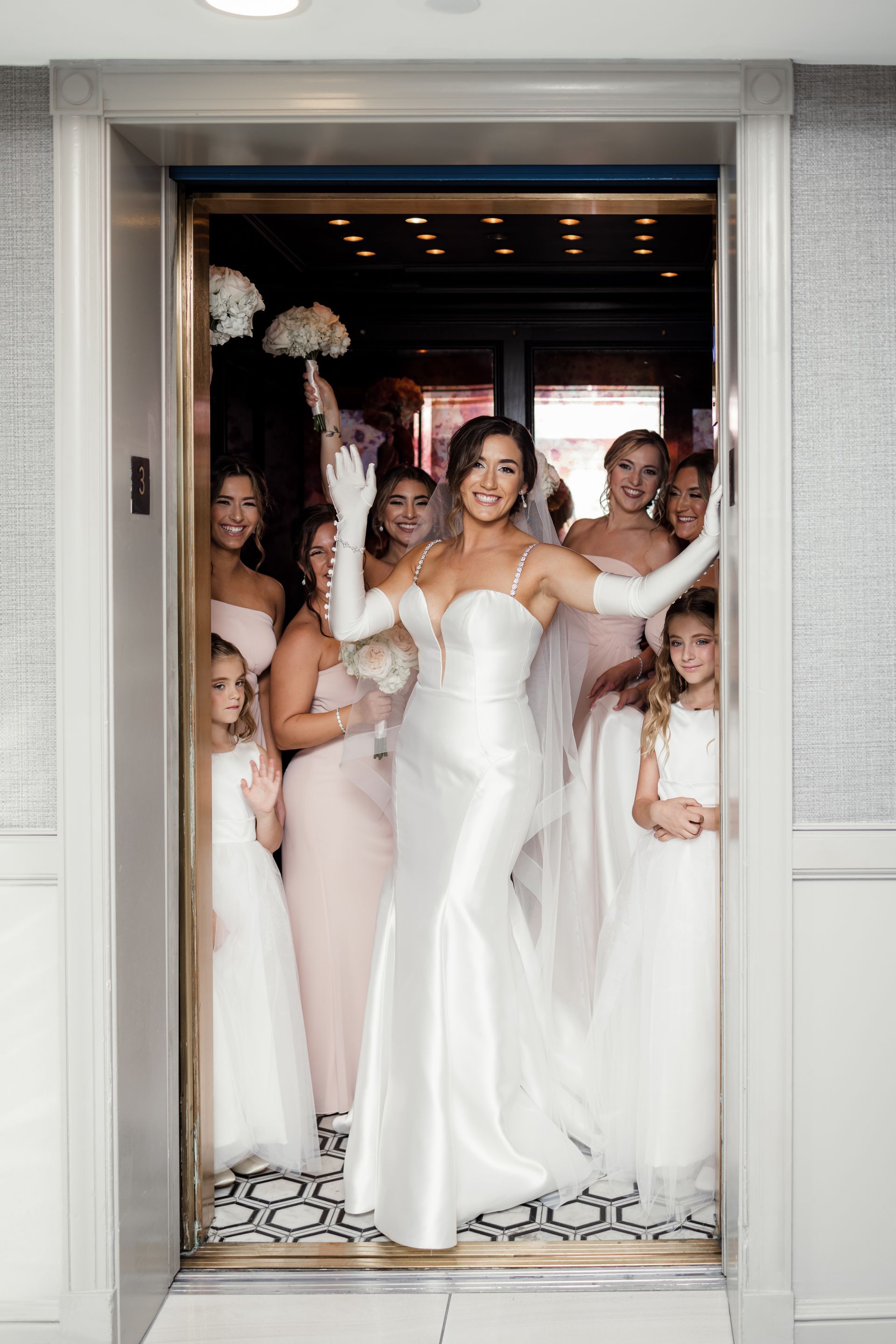 Tampa Florida Bridal Boutique/Shop, Bridal Gowns, Designer wedding dresses, custom wedding dresses, affordable wedding dresses,