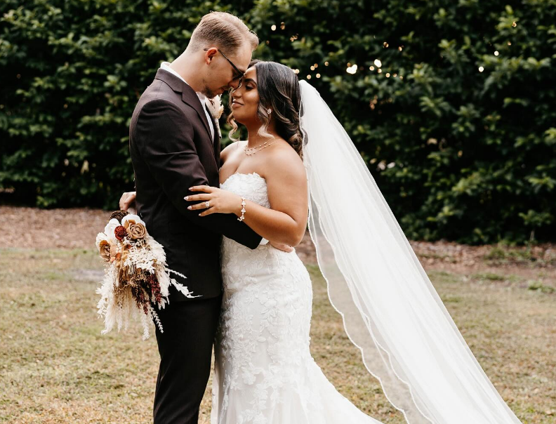 Tampa Florida Bridal Boutique/Shop, Bridal Gowns, Designer wedding dresses, custom wedding dresses, affordable wedding dresses,