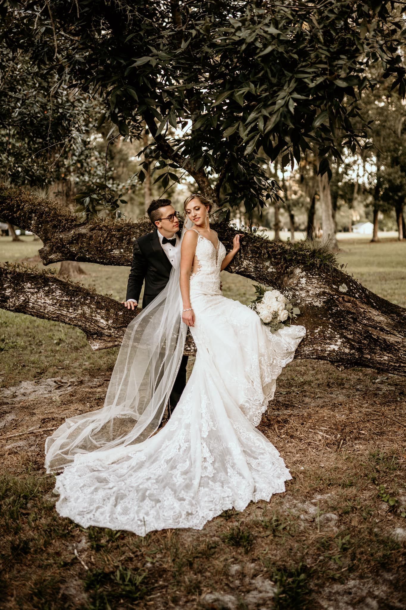 Tampa Florida Bridal Boutique/Shop, Bridal Gowns, Designer wedding dresses, custom wedding dresses, affordable wedding dresses,