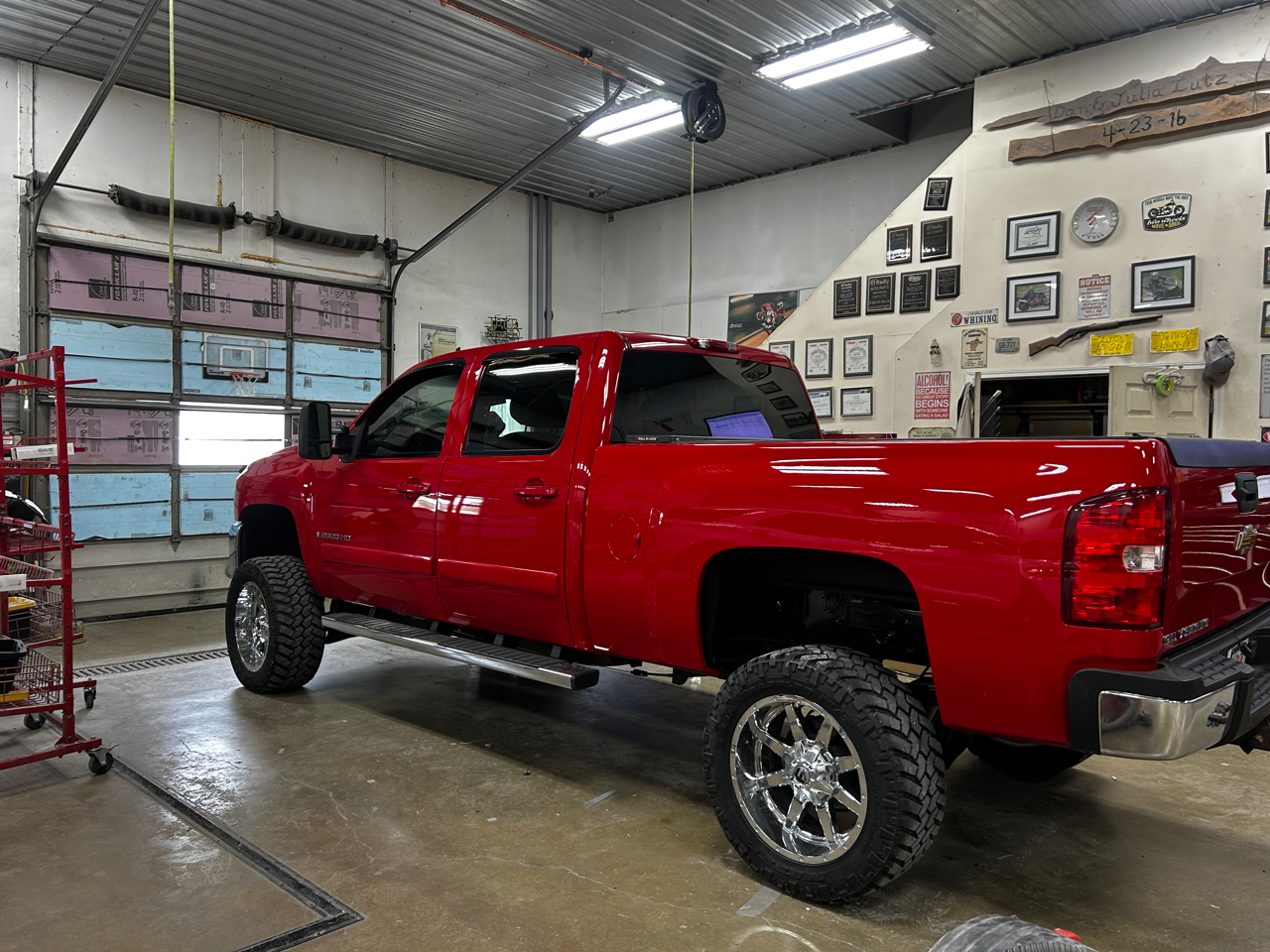 Take Your Truck to Lutz's Garage for Paint Service, Collision Repair & More in Jefferson City, MO
