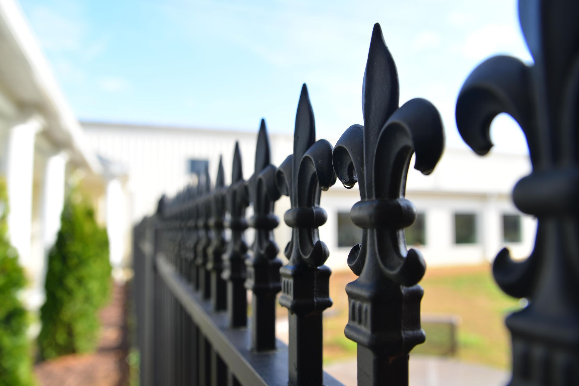 Steel fence example from P3’s fencing service collection