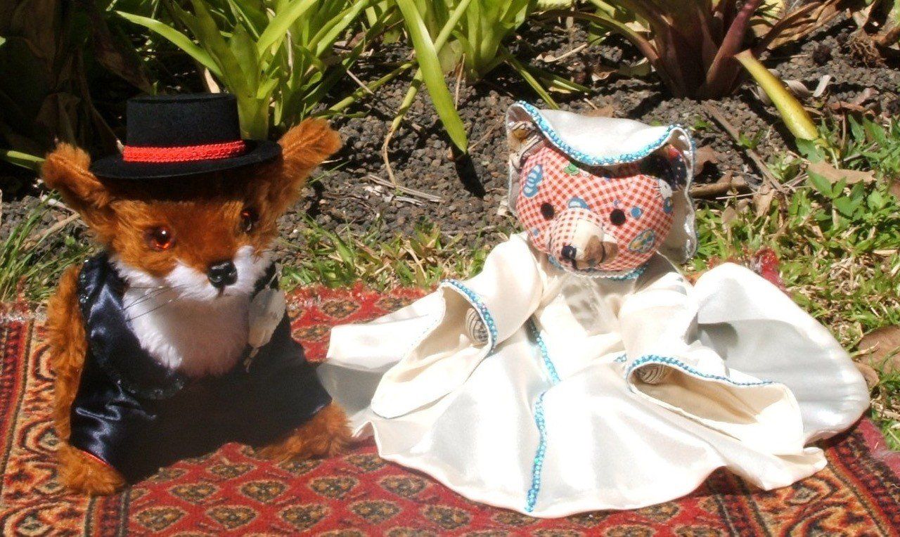 Bear and Fox wedding