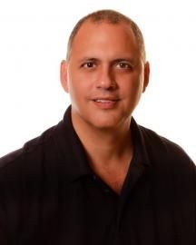 ray moody headshot