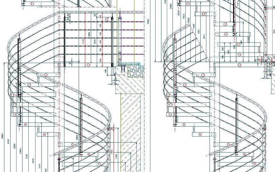 Architektonischer Entwurf einer geschwungenen Wendeltreppe mit detaillierten Maßen und Ansichten