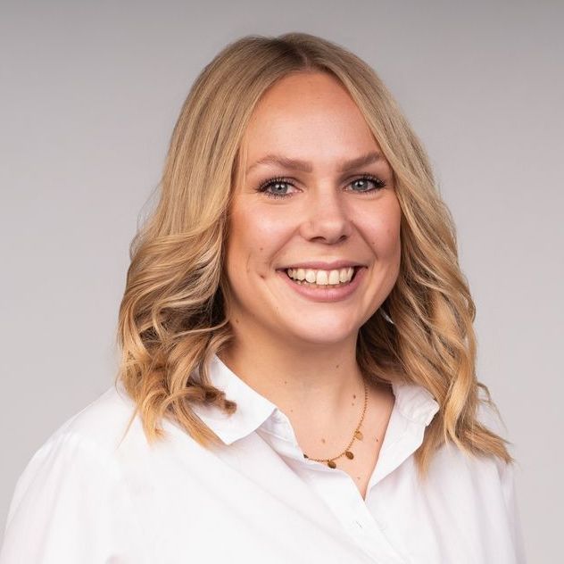 Anna-Maria Biechele, Vogel IT-Akademie