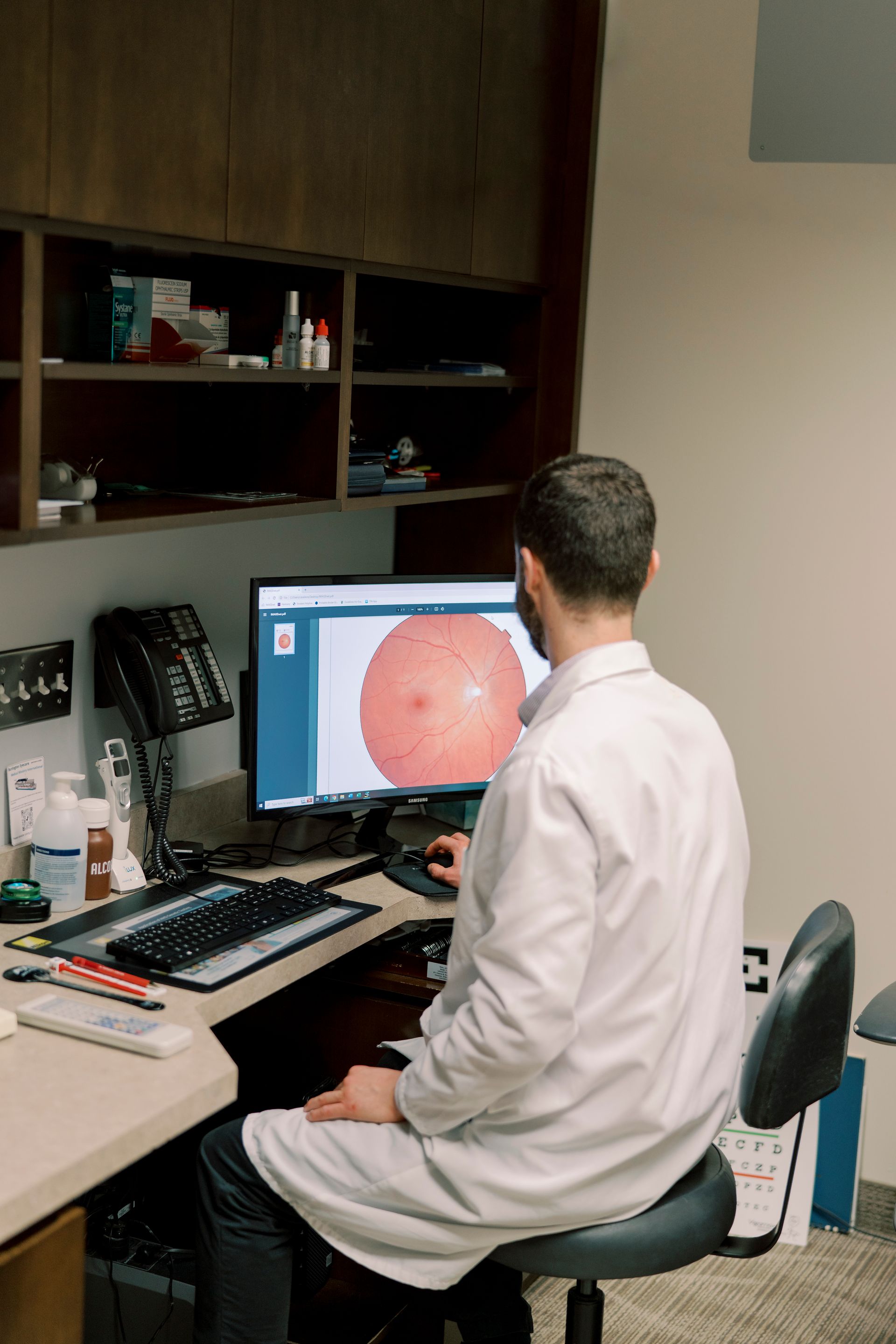 Burlington Eyecare Dr Chee