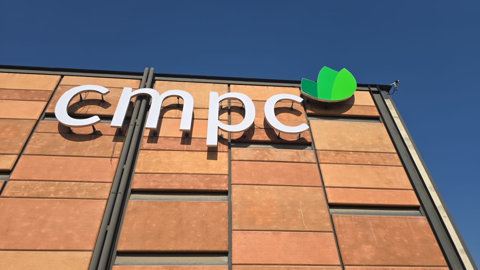 logo cmpc