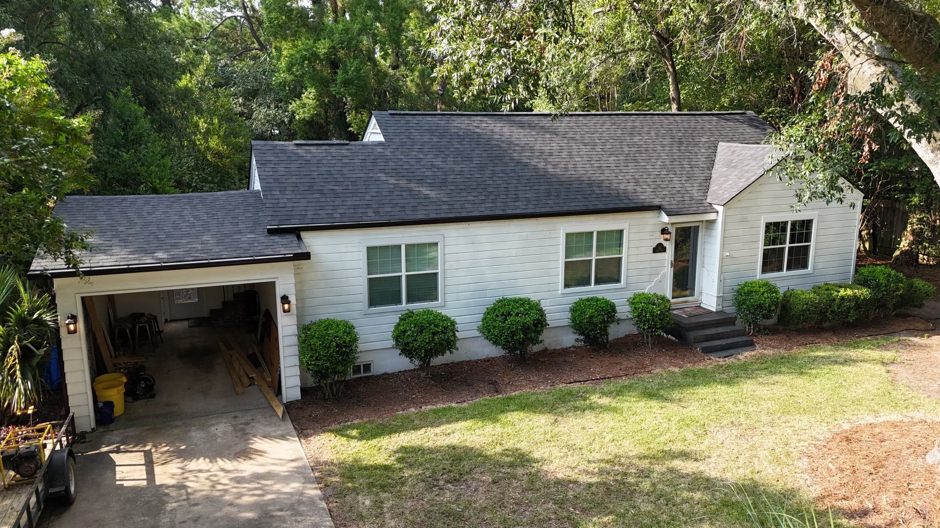 Quality asphalt shingle replacement in Adel