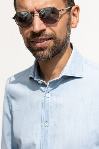 Stefano con occhiali da vista