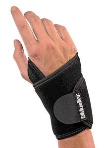 MUELLER  (USA) WRAPAROUND WRIST SUPPORT