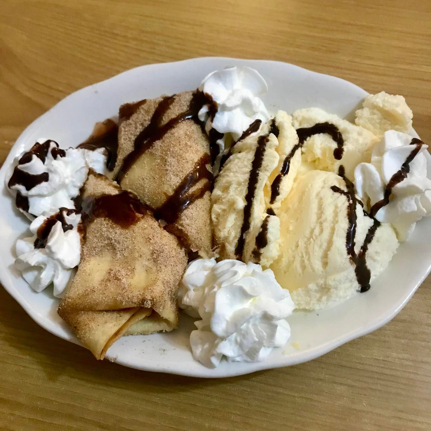 sopapillas with ice cream