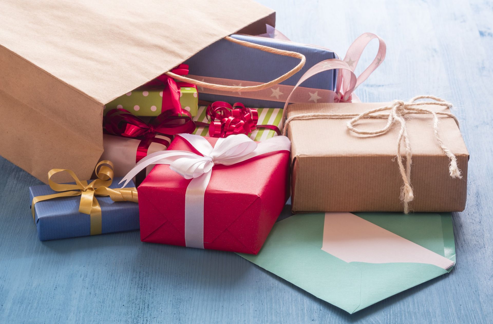 Discover Seasonal Gift Ideas from a Home Gifts Store