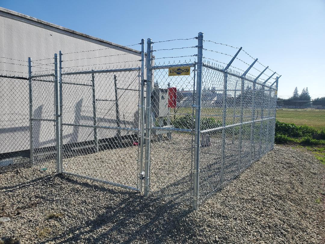 Commercial fencing Sacramento, CA