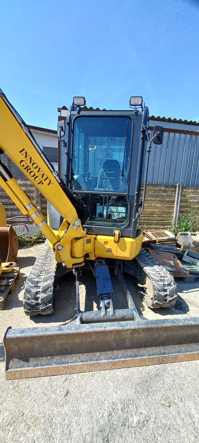 Mini escavatore KOMATSU PC35MR-5