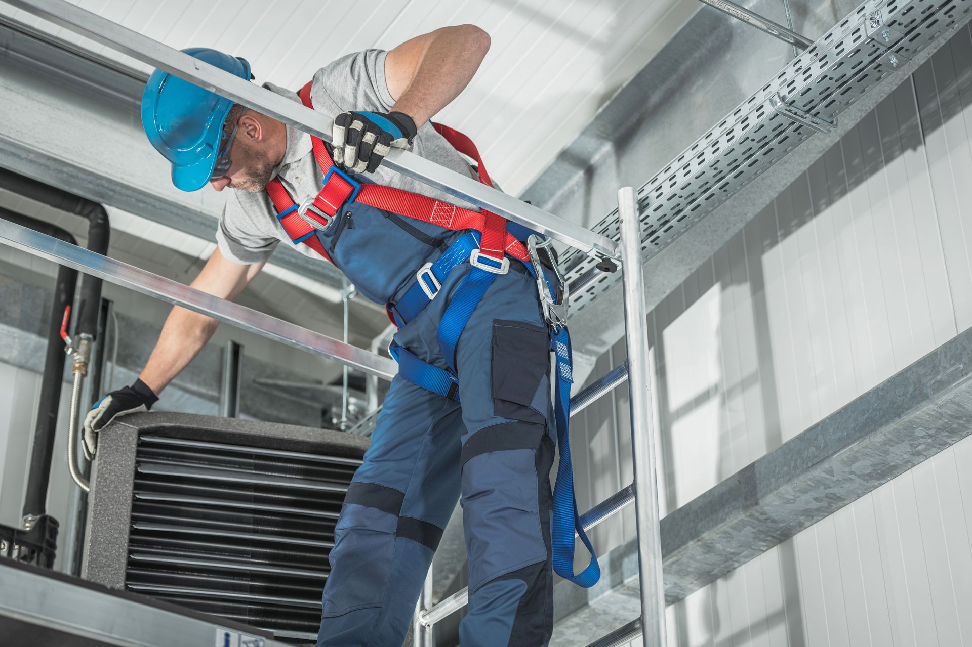 Commercial heating rooftop unit installation for business HVAC systems Commercial heating rooftop unit installation for business HVAC systems