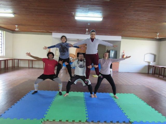 Hebe Malabares e Acrobacia: foto 7