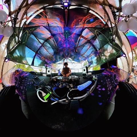 Set 303 Stage - Universo Parallelo #18