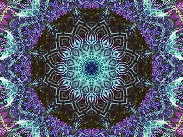 Violet Cosmic Love: foto 5