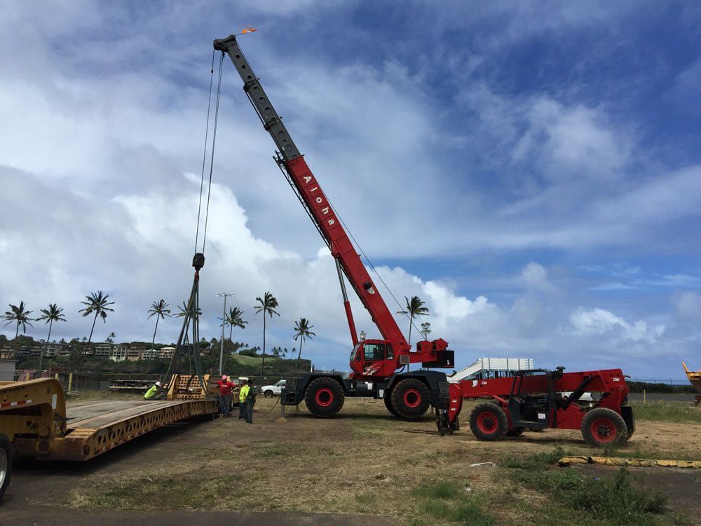 Crane Lifting Truck — Lihue, HI — Aloha Equipment Rentals
