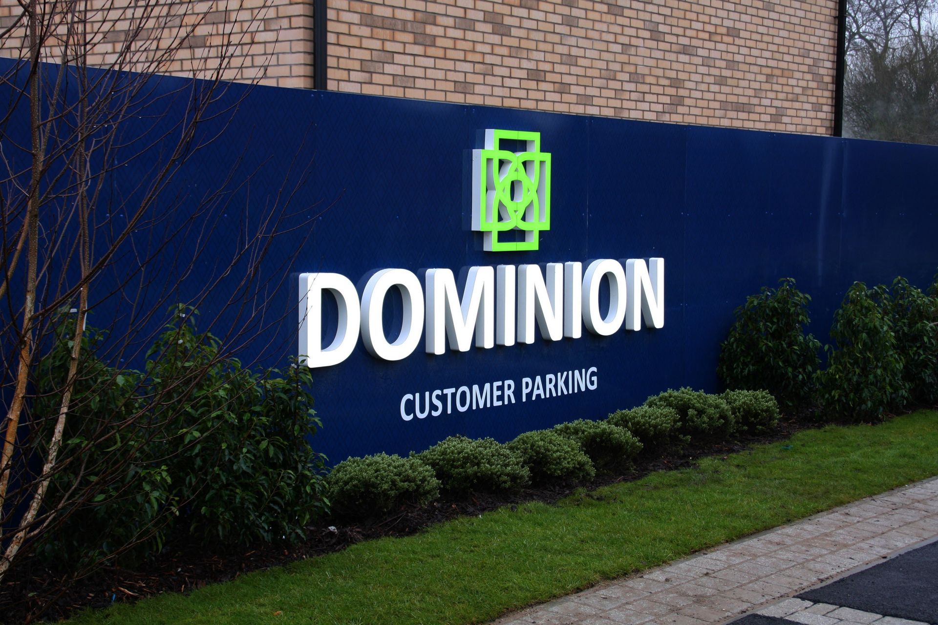 HLB Signs - sign design services - bespoke illuminated 