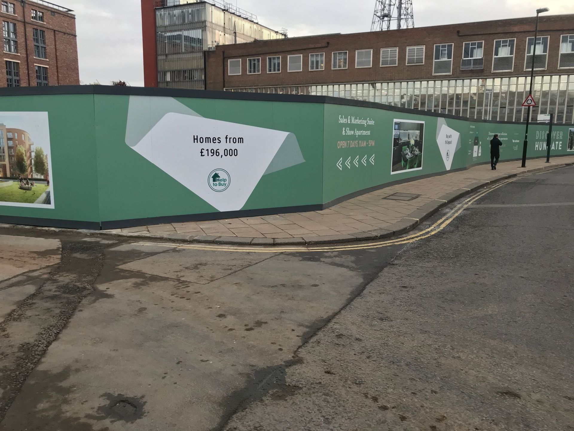 HLB Signs - sign design services - Hungate Hoarding 
