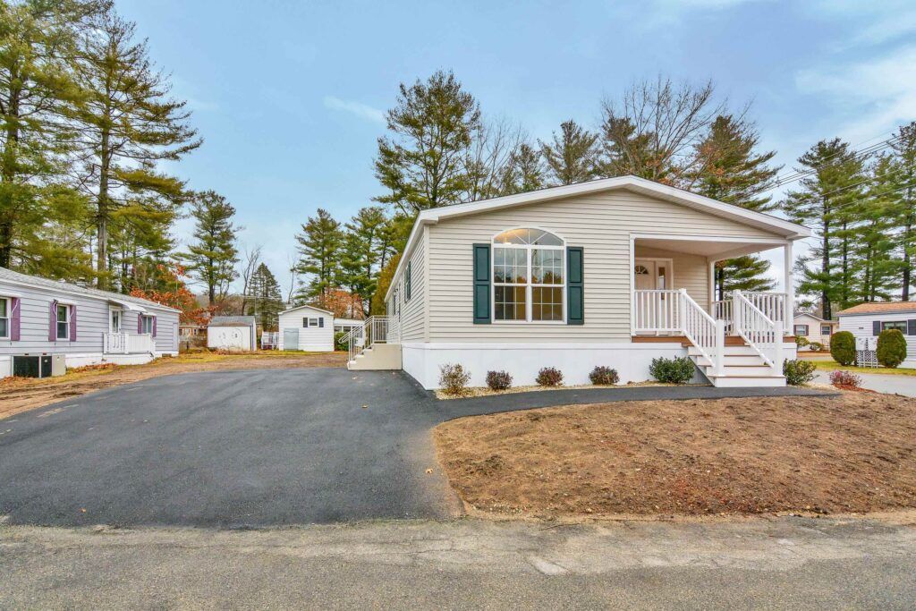 88 Caddy Drive | Salem, NH