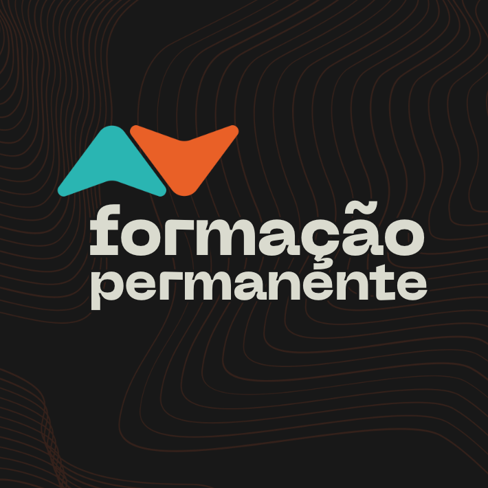 Logo “formação permanente” em branco com ícone azul e laranja sobre fundo preto ondulado.