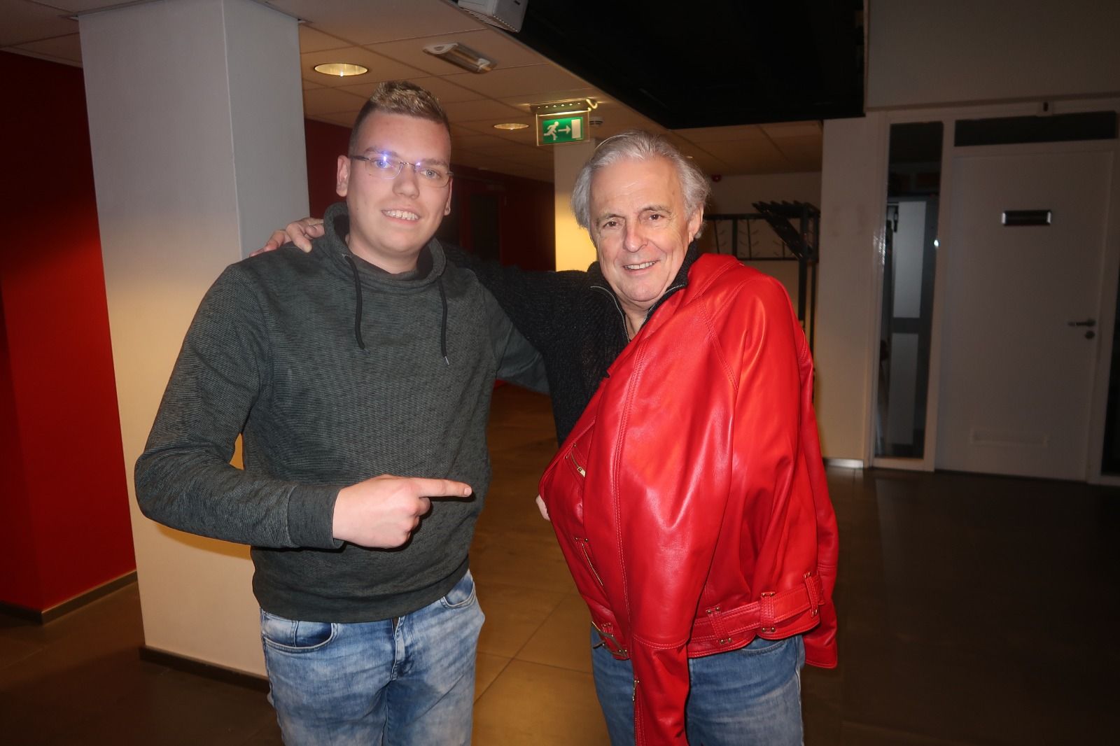 Rood leren jasje kopie van flodder