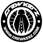 Rond Crewkerz-logo in zwart-wit met een gestileerd wiel en de tekst