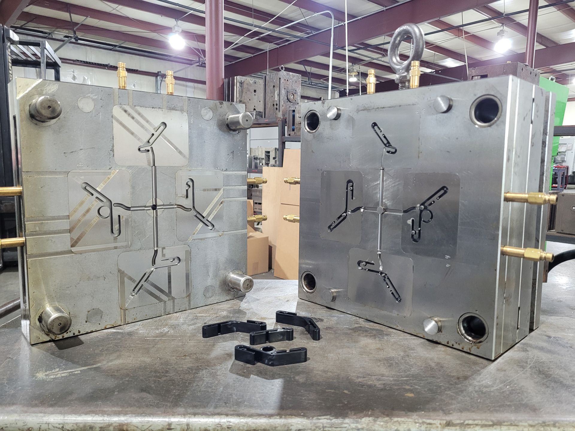 hard hat clips
