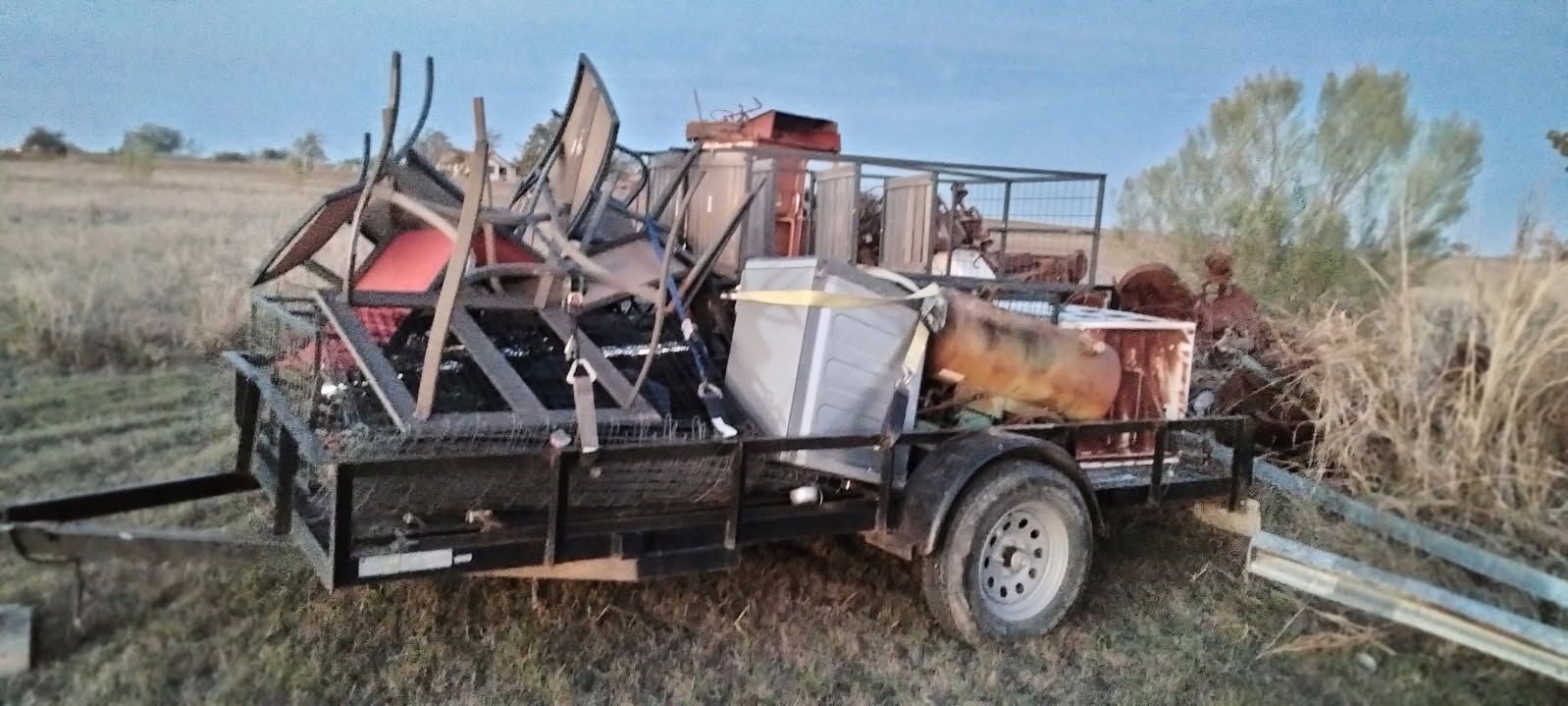 Junk Removal Company Taylor, TX | Call Us Now! | Lashelles Junk Removal