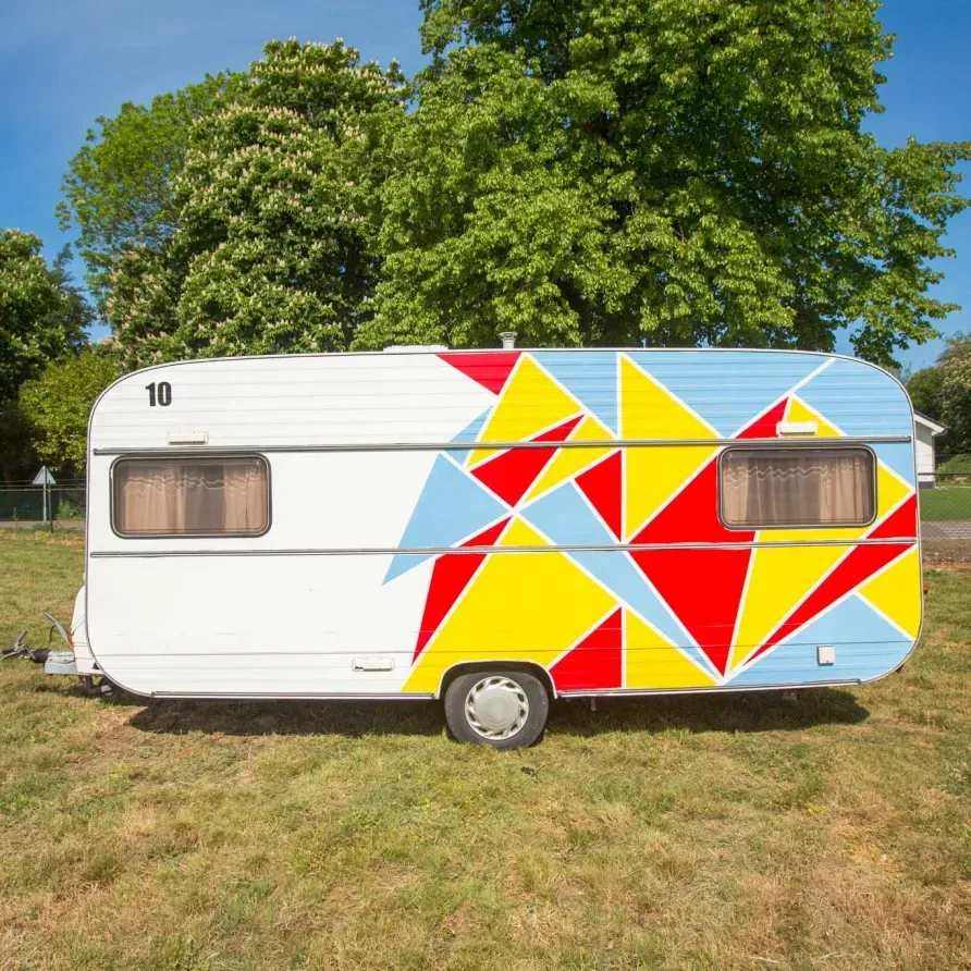 Festivalcaravan 10 achterkant