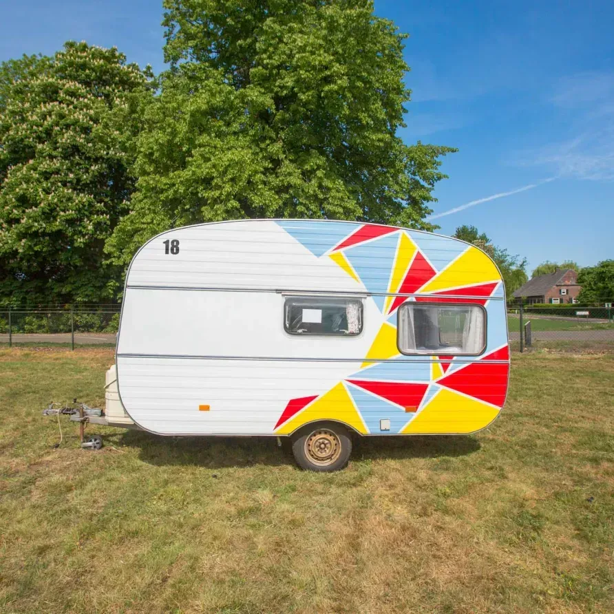 Festivalcaravan 18 achterkant
