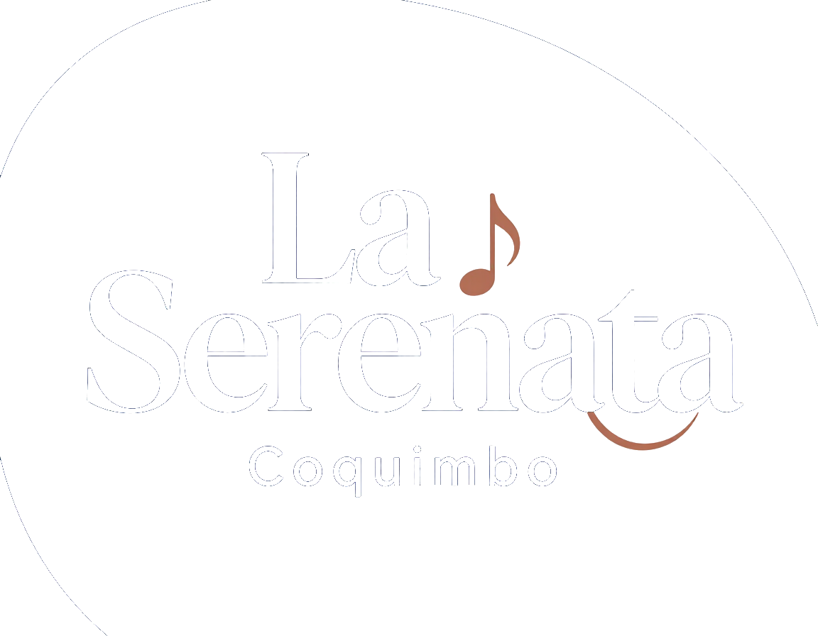 Logotipo con la inscripción “La Serenata” y un icono de nota musical en naranja pálido y gris sobre fondo blanco.