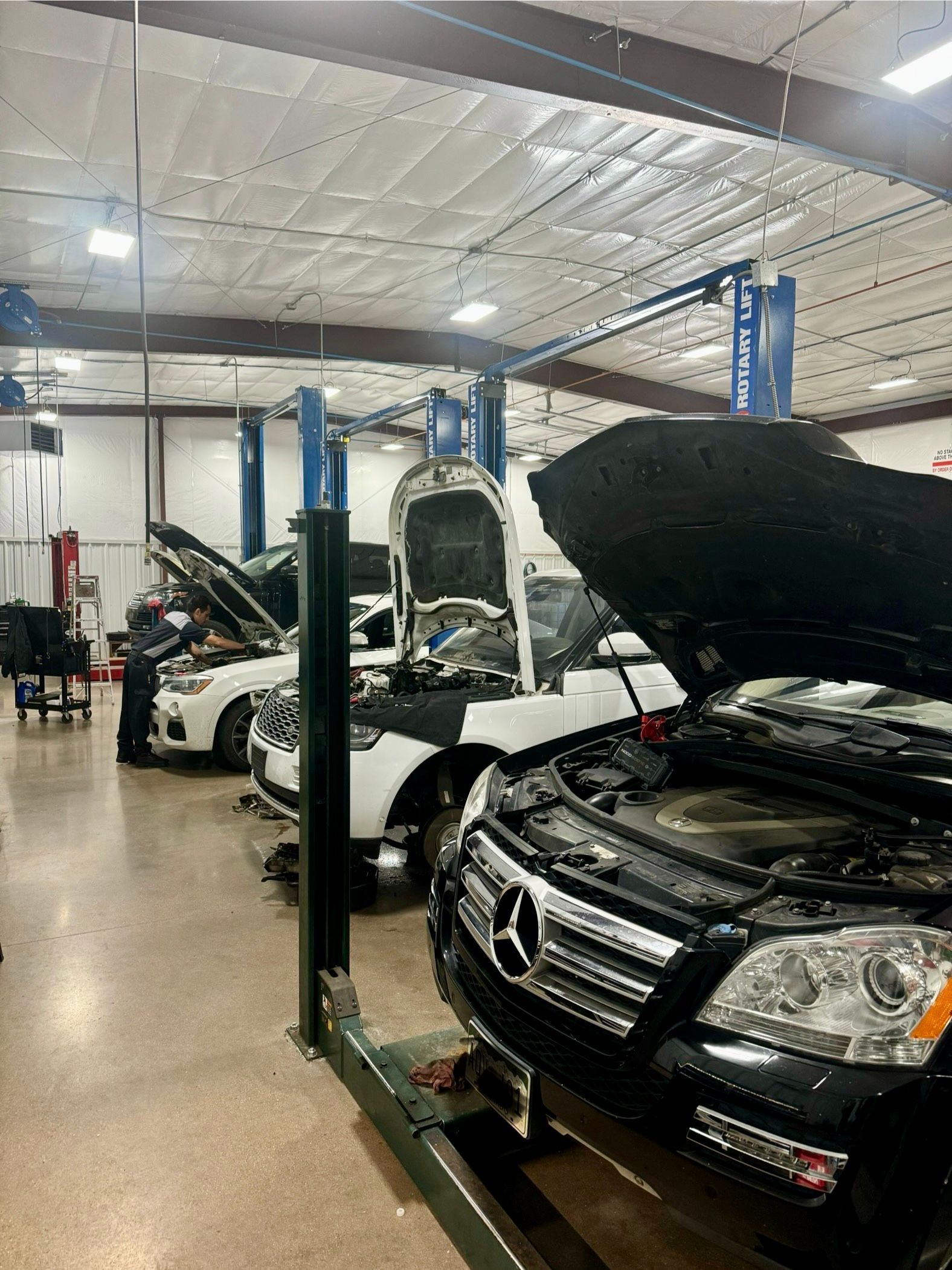 Inside the auto repair shop | Peak European