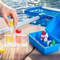 Test kit e strumenti di analisi per piscine