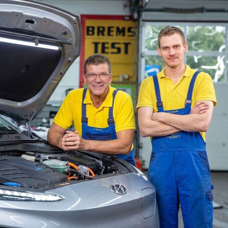 Holger Parsch & Robin Schürer, bekannt als die Autodoktoren
