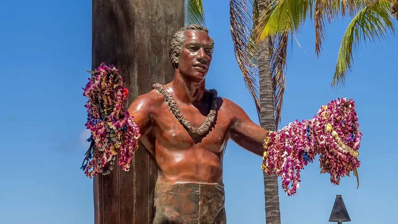Learn more about the important etiquette and customs about wearing Leis with This Week Hawaii.