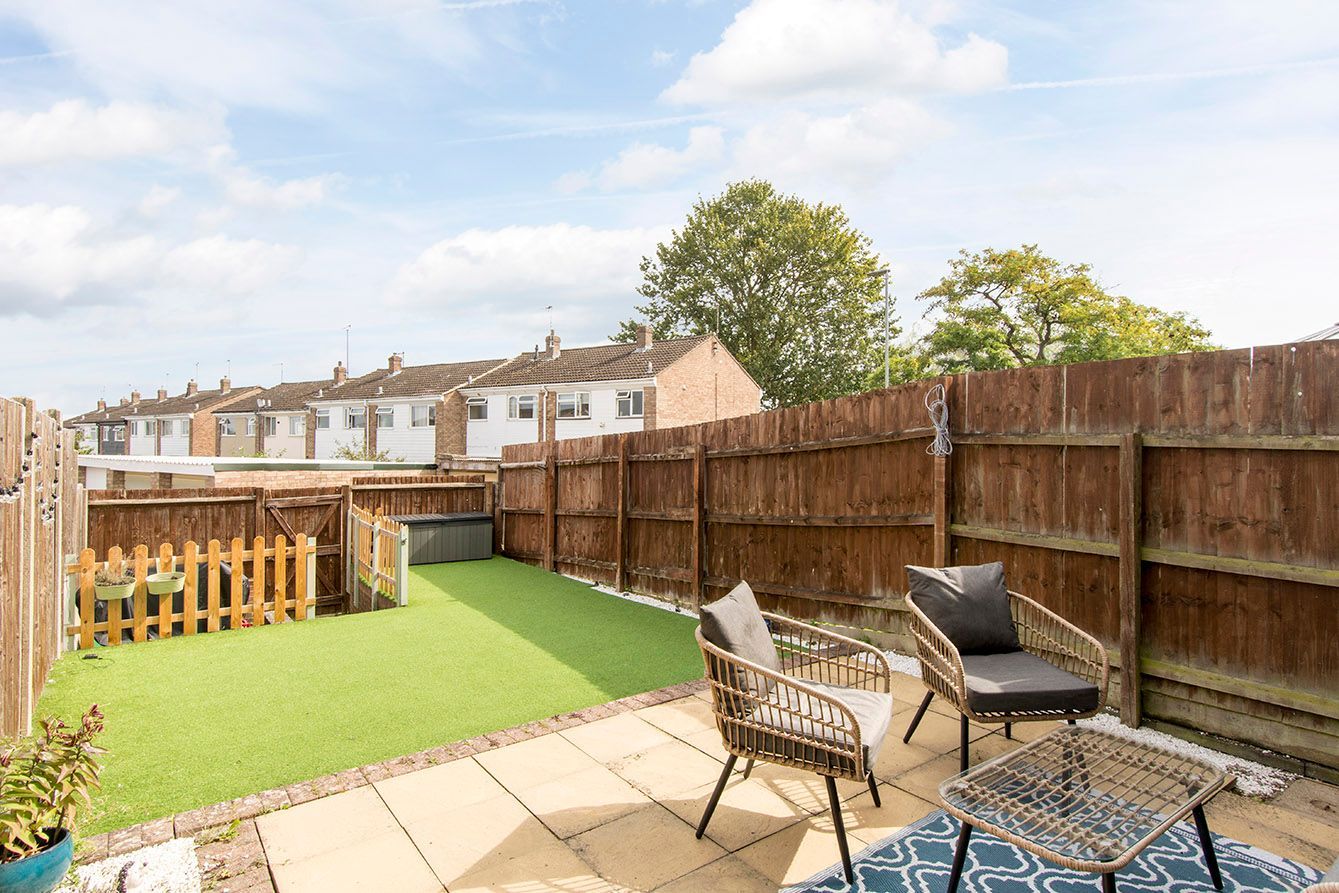 House For Sale in Hopton Fields Market Harborough LE16