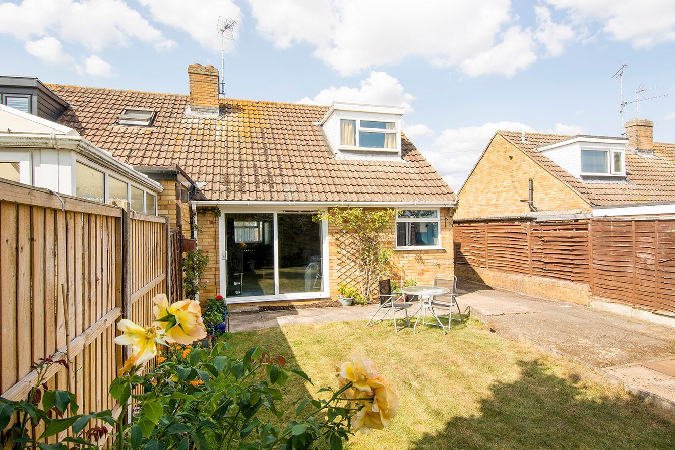 House For Sale Logan Court LE16 9QS
