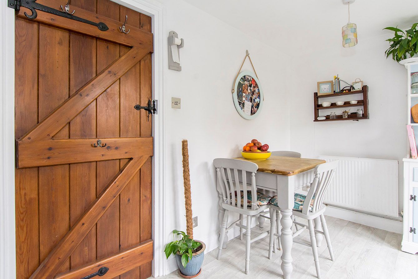 Estate Agent near me LE16