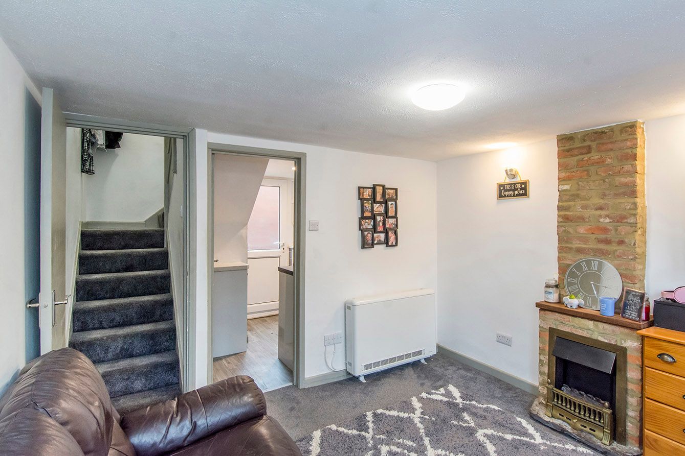 House for Sale in Husbands Bosworth Bell Lane LE17 
