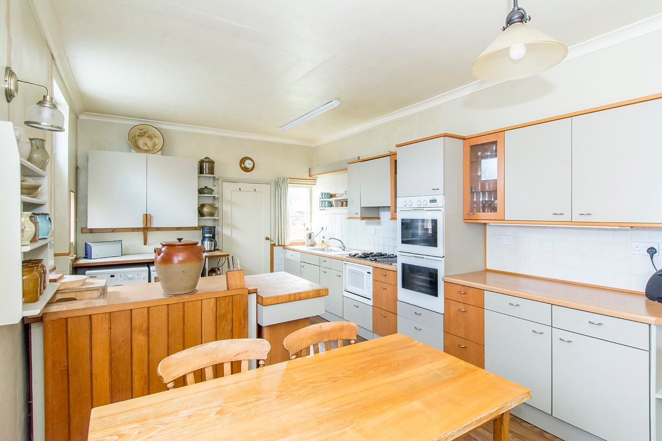 For Sale in Market Harborough Hillcrest Avenue LE16 7AR