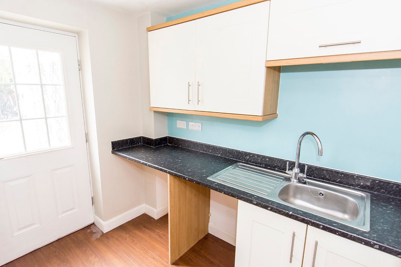 Estate Agents for Limner Street LE16